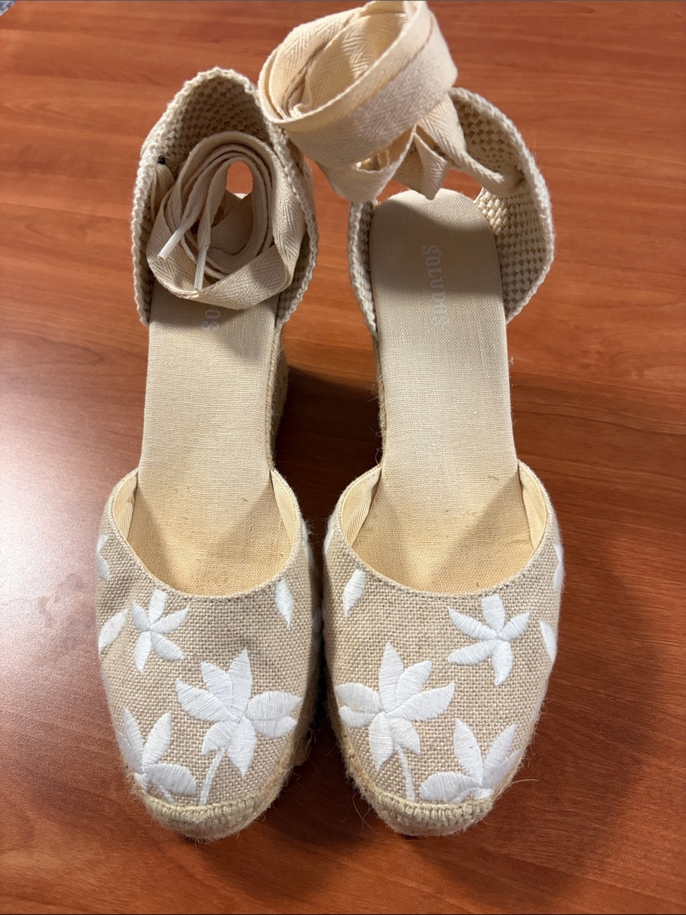 Espadrille Wedge Sandals with White Floral Embroidery — Cream